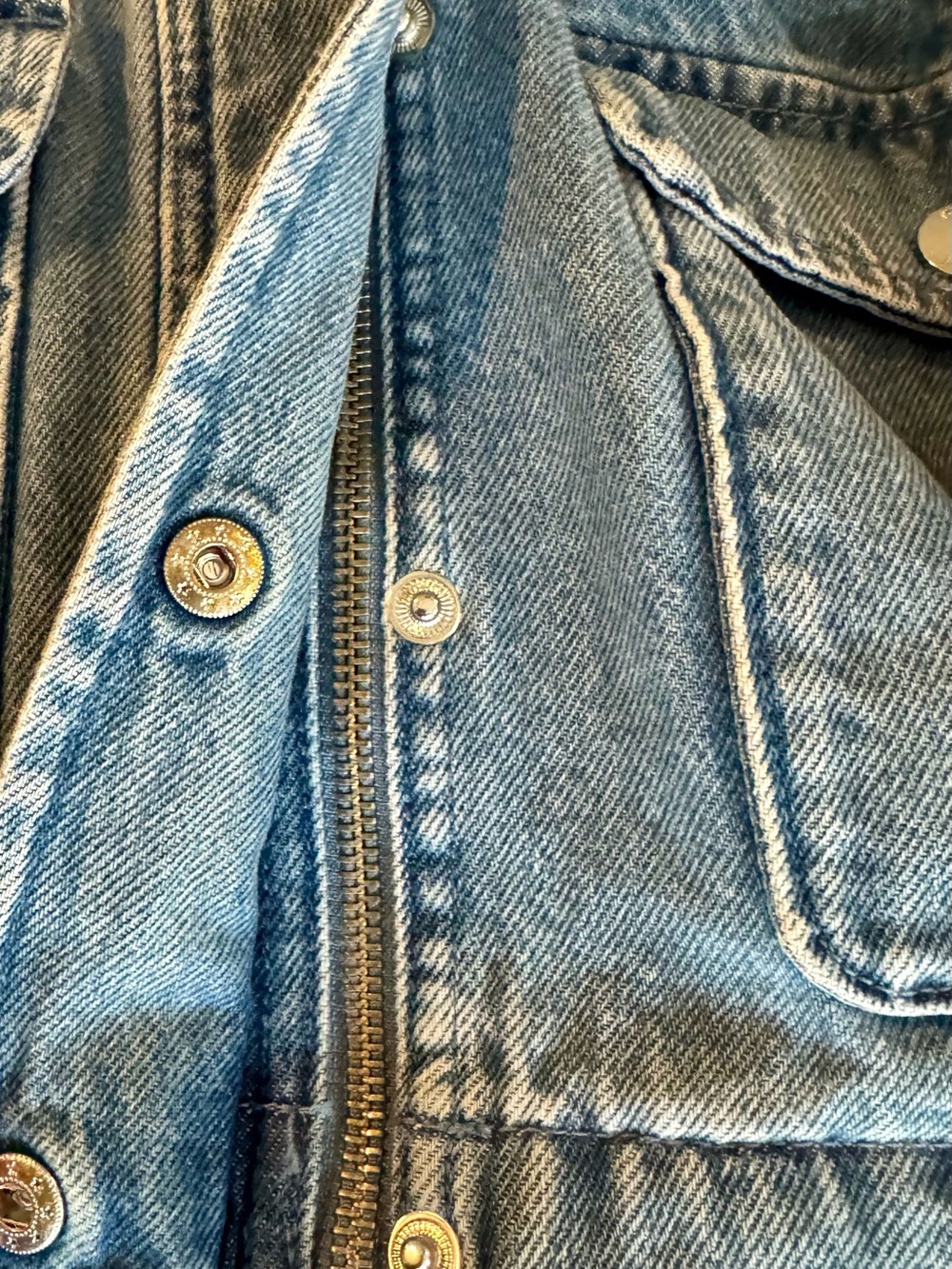 Tommy Hilfiger Light Blue Denim Utility Jacket with Belt - Picture 4 of 8